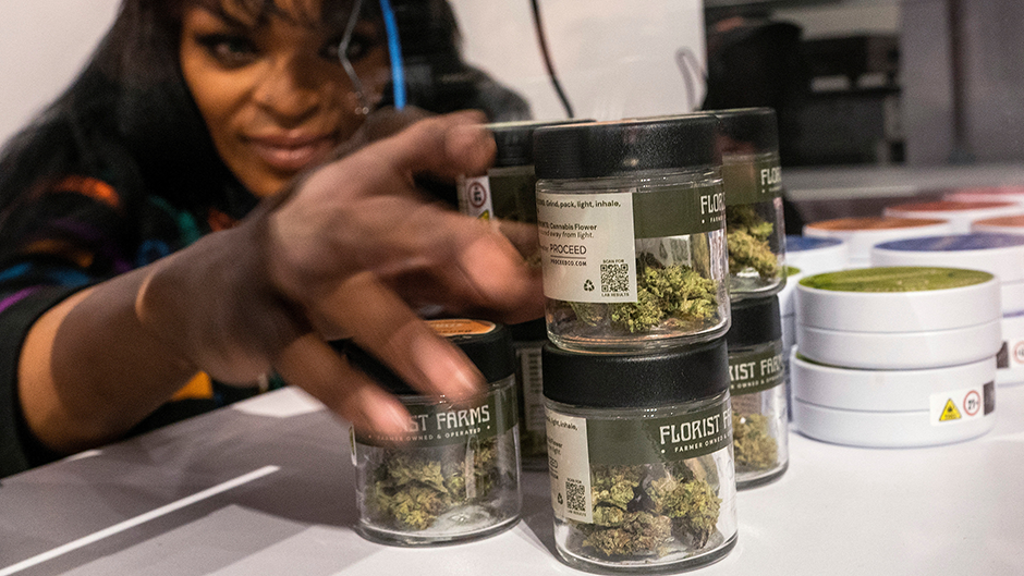 Celadon Pharmaceuticals Named First UK Company to Obtain License For Medical Marijuana Sales
