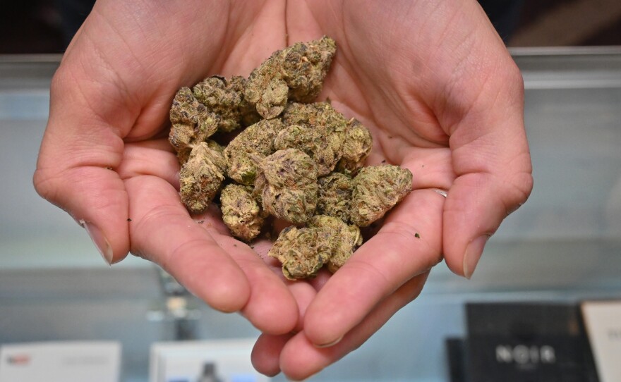 On February 6, Missouri Residents Over 21 Will Be Able To Buy Recreational Marijuana!